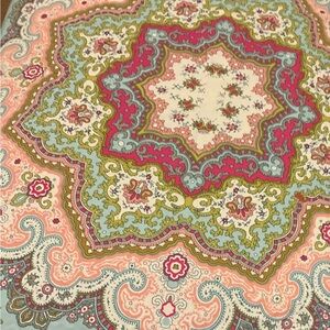 SHABY CHIC BOHEMIAN TABLECLOTH.HAND CRAFTED. NEW W/O TAGS.